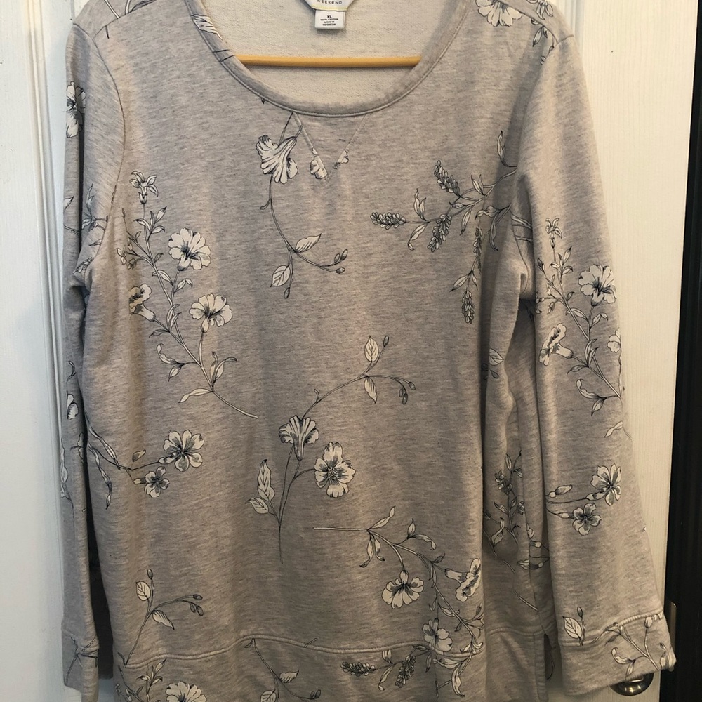 Liz Claiborne size XL sweatshirt